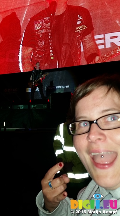 20150529_223035 Jenni at Metallica!